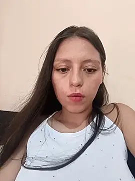 Snapshot of Lahila_ chatting on 11-19-25, 02:28 Lahila online show from 11-19-25, 02:28