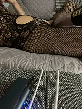 Snapshot of bananasex204 chatting on 11-20-25, 03:45 bananasex204 online show from 11-20-25, 03:45