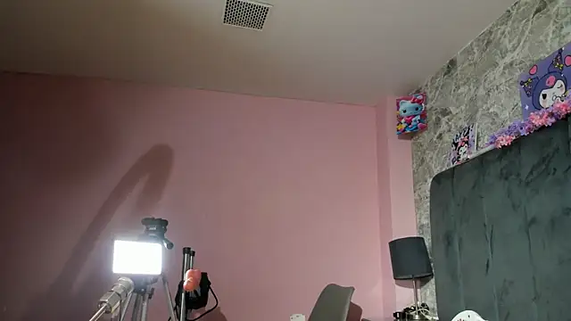 Missy Aprill online show from 05-22-26, 01:39