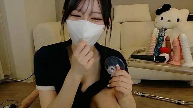 Snapshot of Ribon_n chatting on 06-27-26, 12:33 Ribon n online show from 06-27-26, 12:33