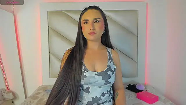 Snapshot of Andreacam_js chatting on 10-11-25, 03:17 Andreacam js online show from 10-11-25, 03:17