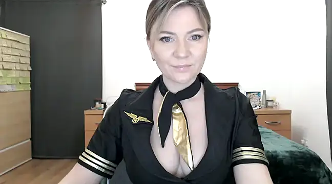 Snapshot of ParadiseAlina chatting on 01-29-25, 06:39 ParadiseAlina online show from 01-29-25, 06:39