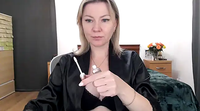 Snapshot of ParadiseAlina chatting on 03-15-25, 11:06 ParadiseAlina online show from 03-15-25, 11:06