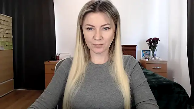 Snapshot of ParadiseAlina chatting on 11-20-25, 02:39 ParadiseAlina online show from 11-20-25, 02:39