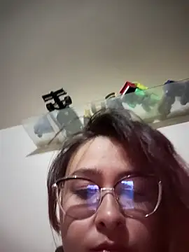 Freyacooper online show from 10-29-25, 01:57