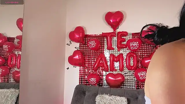 Snapshot of Candy_Chloe02 chatting on 02-15-26, 11:30 Candy Chloe02 online show from 02-15-26, 11:30