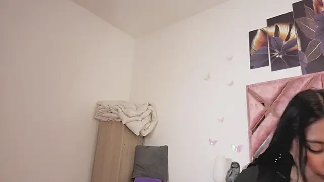 Snapshot of Candy_Chloe02 chatting on 03-04-26, 05:13 Candy Chloe02 online show from 03-04-26, 05:13