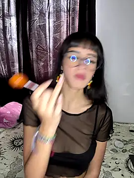 Snapshot of lunaasexxx0 chatting on 09-13-25, 06:29 lunaasexxx0 online show from 09-13-25, 06:29