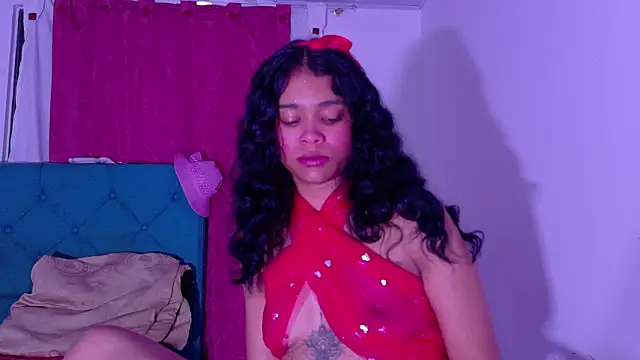 Snapshot of Kristall_06 chatting on 07-15-26, 04:51 Kristall 06 online show from 07-15-26, 04:51