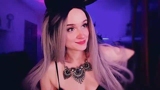 MistressJolie online show from 12-23-25, 07:39