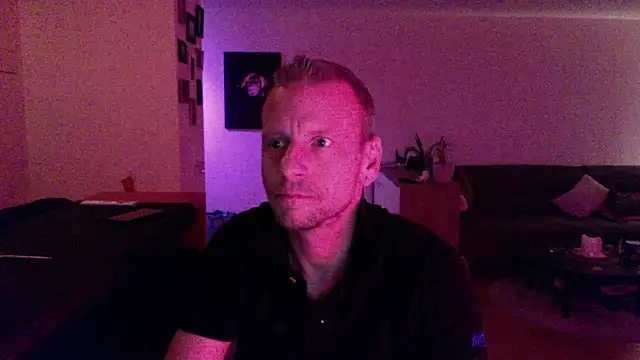 Snapshot of Shenja79 chatting on 01-15-26, 06:00 Shenja79 online show from 01-15-26, 06:00