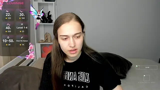 Snapshot of Alisa__Kelly chatting on 09-10-25, 12:32 Alisa Kelly online show from 09-10-25, 12:32