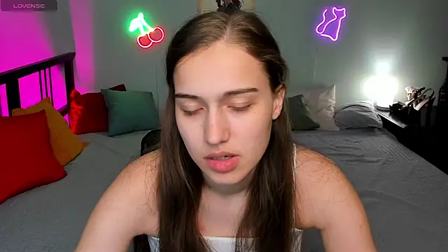 Snapshot of Alisa__Kelly chatting on 10-14-25, 01:17 Alisa Kelly online show from 10-14-25, 01:17