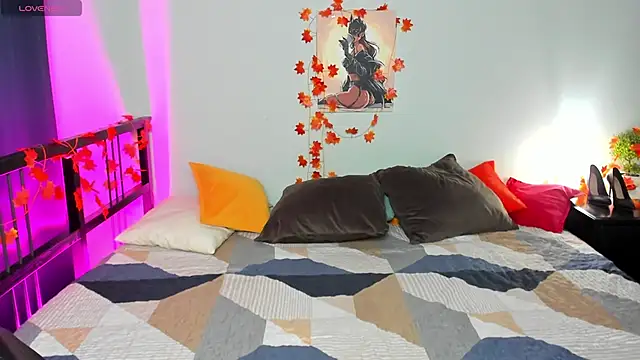 Alisa  Kelly online show from 10-30-25, 01:07