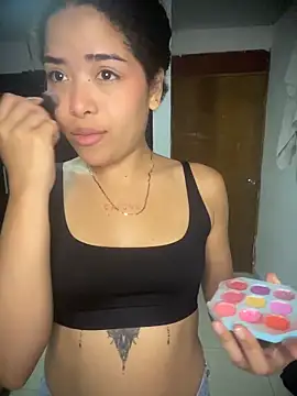 Snapshot of KarimAnxiex chatting on 11-10-25, 11:53 KarimAnxiex online show from 11-10-25, 11:53