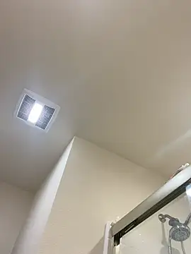 Snapshot of brileysmith0 chatting on 03-20-26, 02:11 brileysmith0 online show from 03-20-26, 02:11