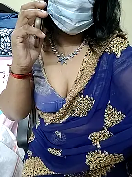 Snapshot of tamilmaha12 chatting on 11-08-25, 06:51 tamilmaha12 online show from 11-08-25, 06:51