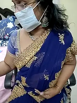 Snapshot of tamilmaha12 chatting on 11-11-25, 06:52 tamilmaha12 online show from 11-11-25, 06:52