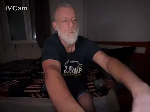 Snapshot of Pigna16PSRN chatting on 02-26-26, 04:44 Pigna16PSRN online show from 02-26-26, 04:44