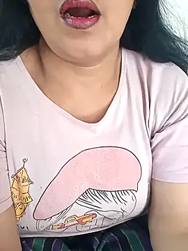 Snapshot of angel_ridhi chatting on 11-17-25, 07:36 angel ridhi online show from 11-17-25, 07:36