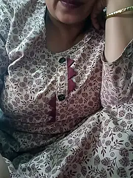 Snapshot of angel_ridhi chatting on 11-29-25, 04:48 angel ridhi online show from 11-29-25, 04:48