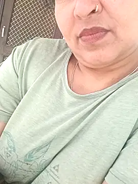 Snapshot of angel_ridhi chatting on 03-16-26, 05:44 angel ridhi online show from 03-16-26, 05:44