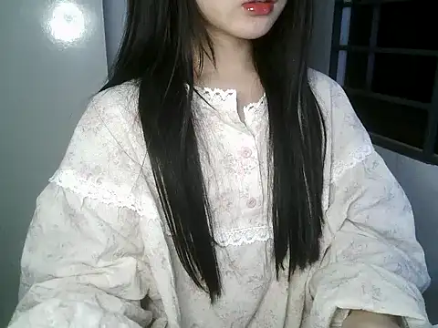 Snapshot of Annabelle-e chatting on 12-14-25, 07:51 Annabelle-e online show from 12-14-25, 07:51