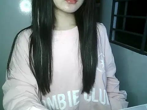 Snapshot of Annabelle-e chatting on 12-16-25, 05:07 Annabelle-e online show from 12-16-25, 05:07