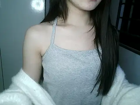 Snapshot of Annabelle-e chatting on 01-11-26, 06:24 Annabelle-e online show from 01-11-26, 06:24