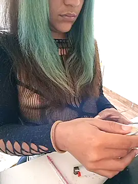 euahotmarii20 online show from 10-18-25, 02:58