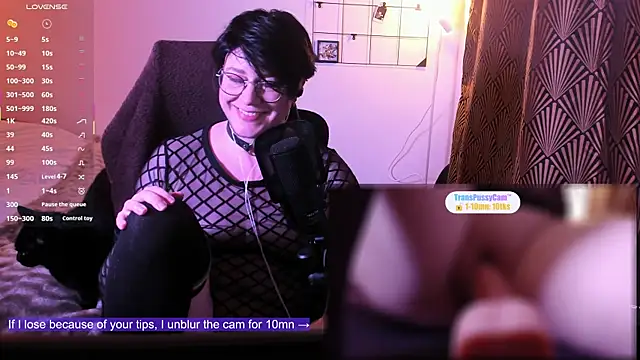 Snapshot of MossPrince chatting on 05-09-26, 07:30 MossPrince online show from 05-09-26, 07:30