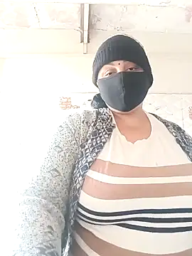 Rakhi sawant143 online show from 02-05-26, 03:00