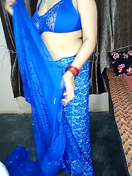 Snapshot of Oh_011 chatting on 07-14-26, 04:56 Oh 011 online show from 07-14-26, 04:56
