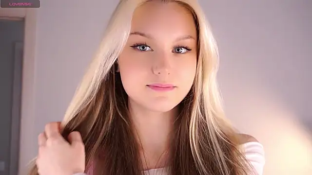 Snapshot of CherieSprinzl chatting on 09-10-25, 06:46 CherieSprinzl online show from 09-10-25, 06:46