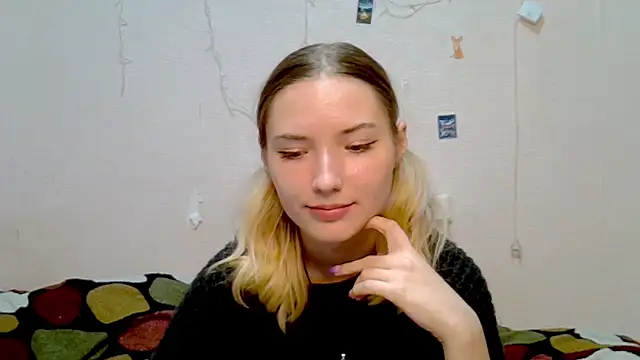 Snapshot of _kikiclark__ chatting on 09-27-25, 08:47 kikiclark online show from 09-27-25, 08:47