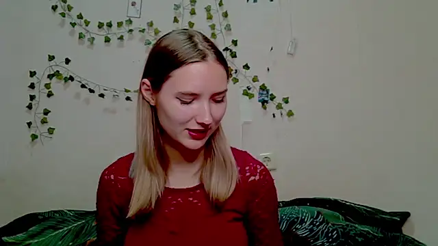 Snapshot of _kikiclark__ chatting on 11-29-25, 09:18 kikiclark online show from 11-29-25, 09:18