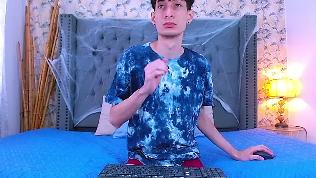 Luke Carter online show from 10-18-25, 01:12