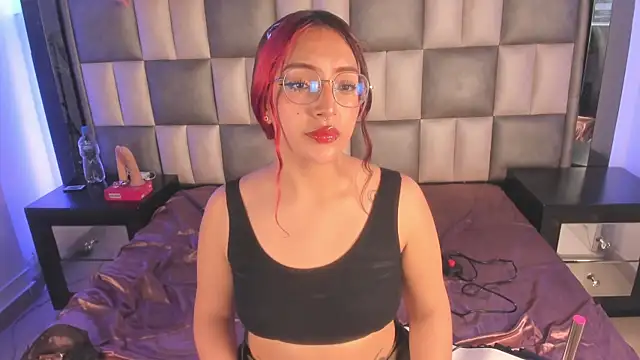 Snapshot of Valkiria_js chatting on 11-28-25, 01:58 Valkiria js online show from 11-28-25, 01:58