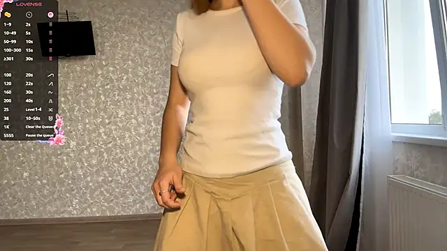 DreamyOlivia online show from 10-08-25, 01:53