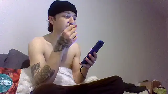 Snapshot of Jbenz420 chatting on 05-19-26, 01:56 Jbenz420 online show from 05-19-26, 01:56