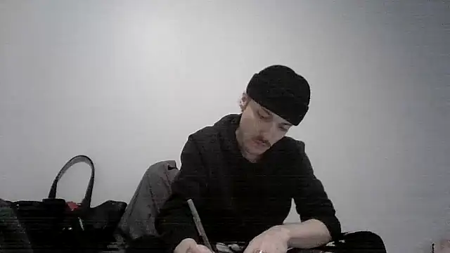 Snapshot of Jbenz420 chatting on 05-22-26, 06:46 Jbenz420 online show from 05-22-26, 06:46