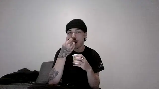 Snapshot of Jbenz420 chatting on 05-29-26, 11:25 Jbenz420 online show from 05-29-26, 11:25