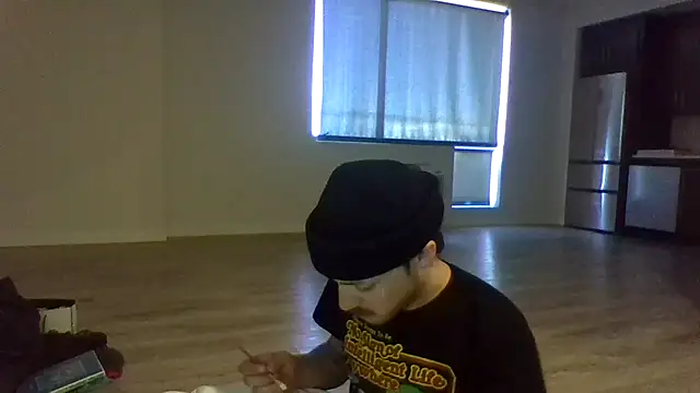 Snapshot of Jbenz420 chatting on 06-08-26, 06:52 Jbenz420 online show from 06-08-26, 06:52