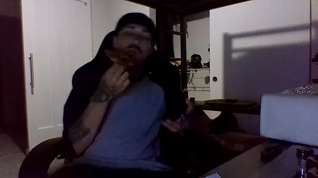 Snapshot of Jbenz420 chatting on 06-18-26, 01:17 Jbenz420 online show from 06-18-26, 01:17