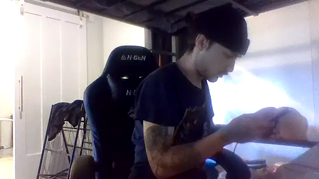 Snapshot of Jbenz420 chatting on 07-14-26, 09:53 Jbenz420 online show from 07-14-26, 09:53