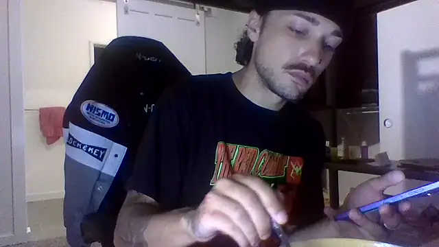 Snapshot of Jbenz420 chatting on 07-16-26, 07:09 Jbenz420 online show from 07-16-26, 07:09