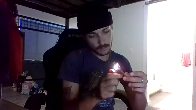 Snapshot of Jbenz420 chatting on 07-21-26, 08:00 Jbenz420 online show from 07-21-26, 08:00