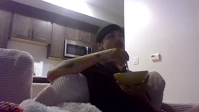 Snapshot of Jbenz420 chatting on 07-29-26, 12:31 Jbenz420 online show from 07-29-26, 12:31