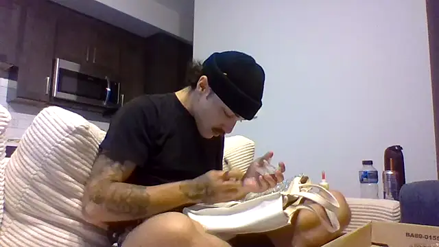 Snapshot of Jbenz420 chatting on 08-02-26, 09:13 Jbenz420 online show from 08-02-26, 09:13