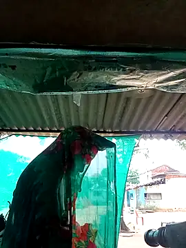 Snapshot of Hot-honi chatting on 09-15-25, 06:46 Hot-honi online show from 09-15-25, 06:46